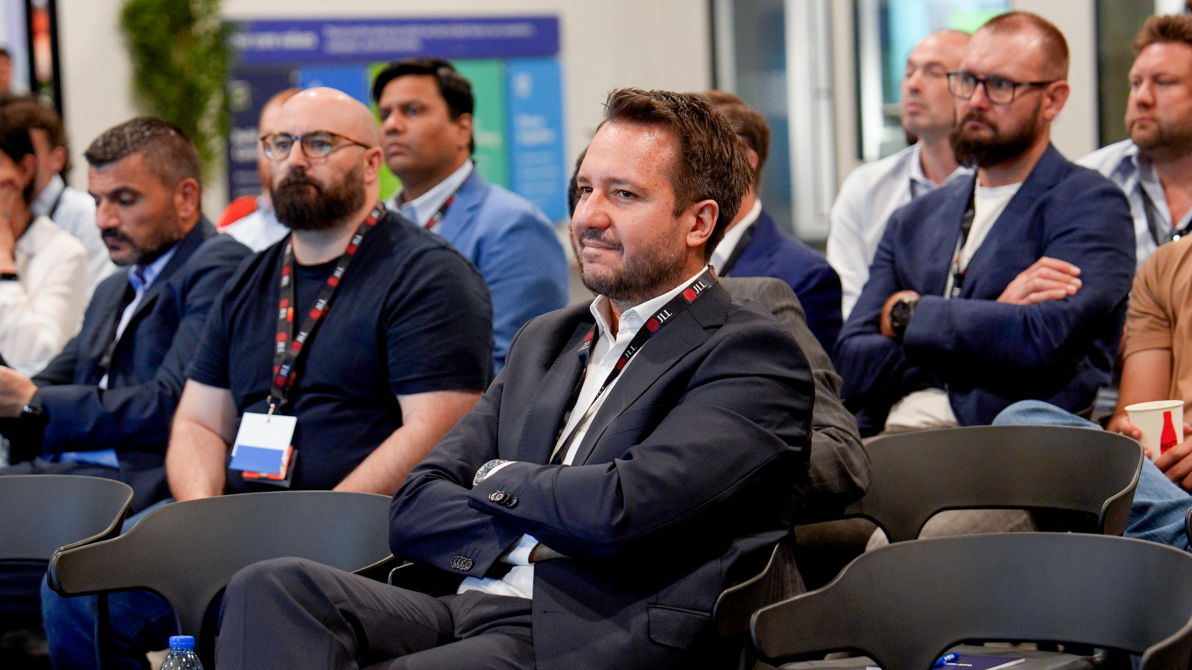 Middle East Chapter : the Future of Workplace